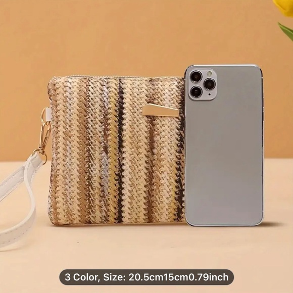 Fabric Woven Clutch Bag - Picture 3 of 3